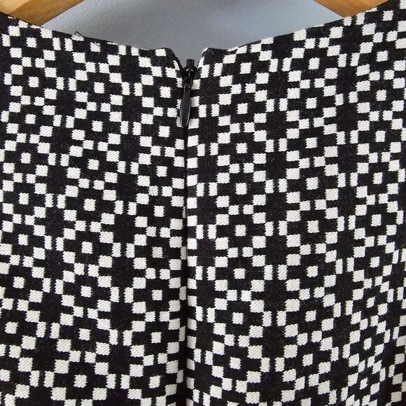 J. Crew Black/White Paneled Geometric Jacquard Dress Size 00 - Picture 8 of 10